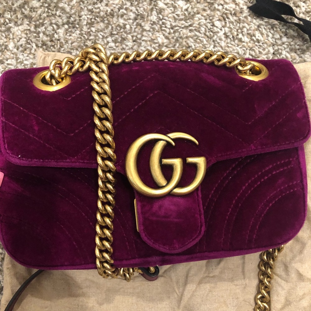 Gucci Velvet Small Shoulder Bag in Deep Plum with Gold Hardware - Picture 2 of 5